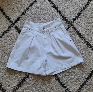Vintage Gitano white high waisted jean shorts
